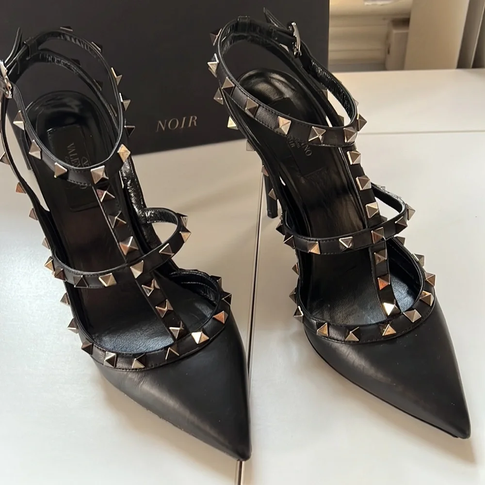 Valentino Garavani Black Leather Rock Stud Shoes 39 - Picture 5 of 11